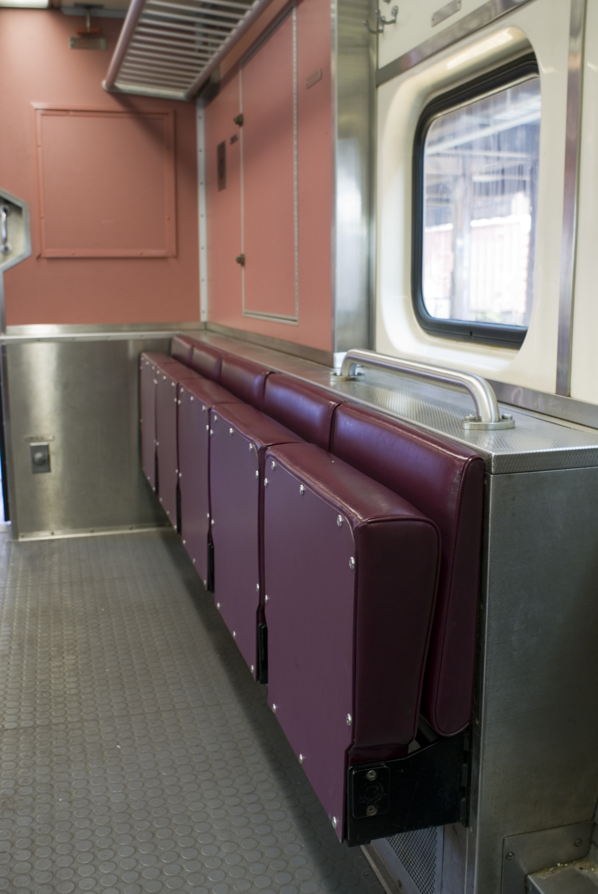 drop-in-mbta-commuter-rail-ridership-continues-boston-transportation